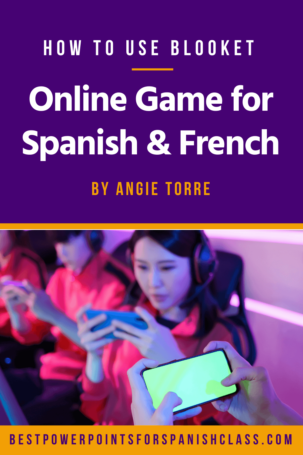 UN SPANISH GRAMMAR EXERCISES GAME: BLOOKET Students playing a game on their phones.
